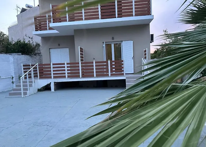 Seaside Archontiko