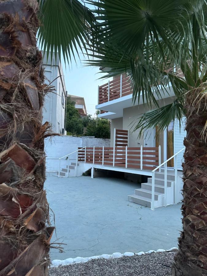 Seaside Archontiko *